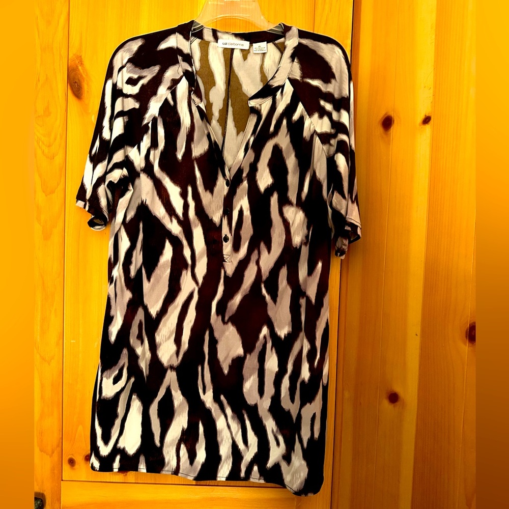 Liz Claiborne Women’s Shirt